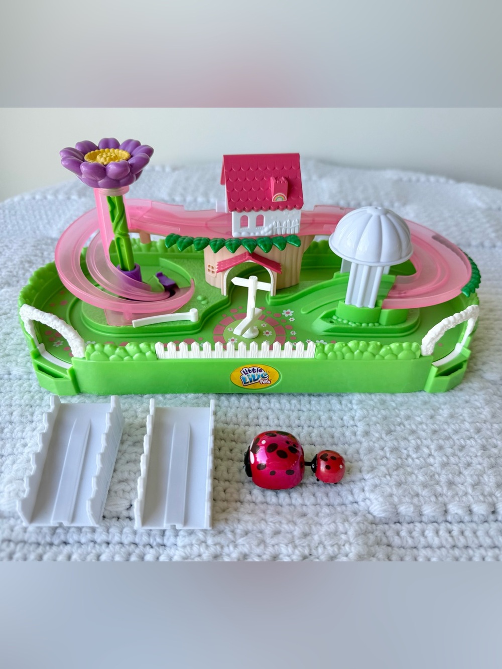 Little Live Pets Lil' Ladybug Garden Playset